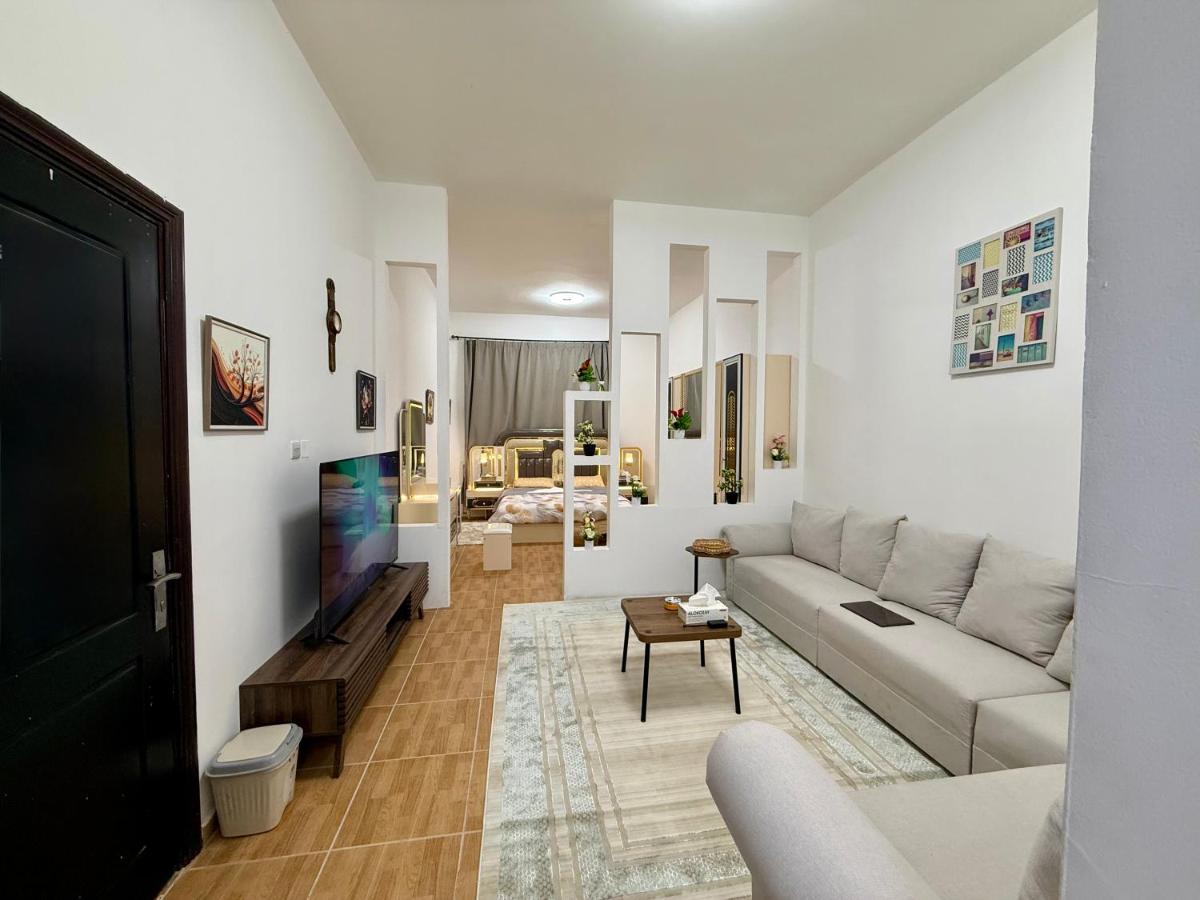 Modern Studio Private