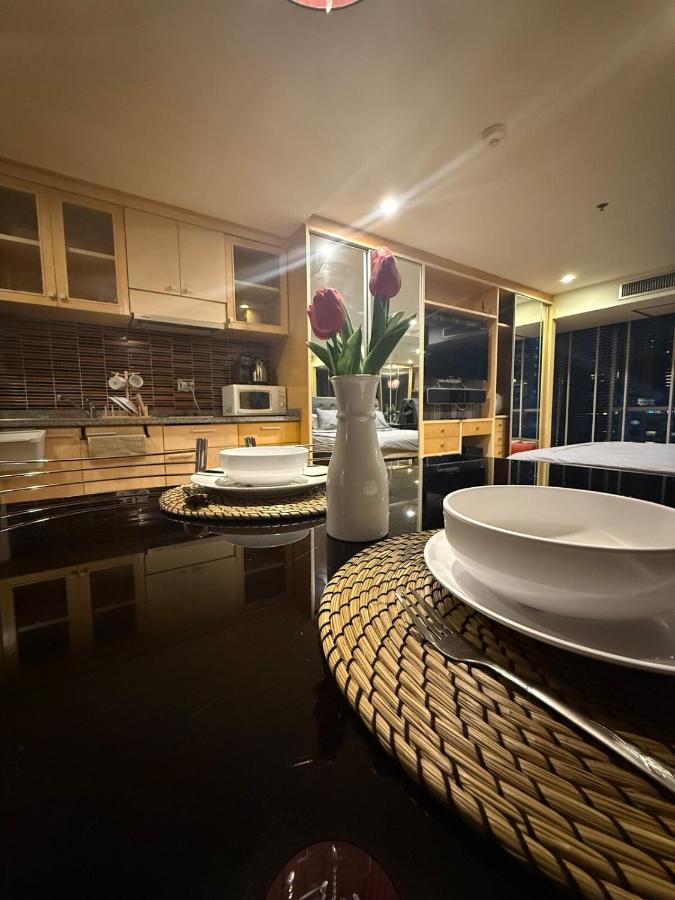 Modern Suite near BTS Nana Netflix Sky View - 3