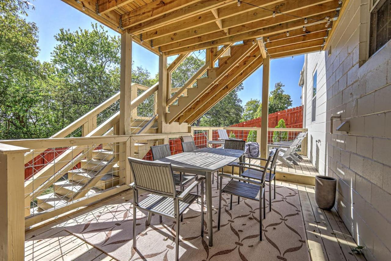 Dream Sylvan Park 4 bed 3 bath, Lush outdoor area - 3