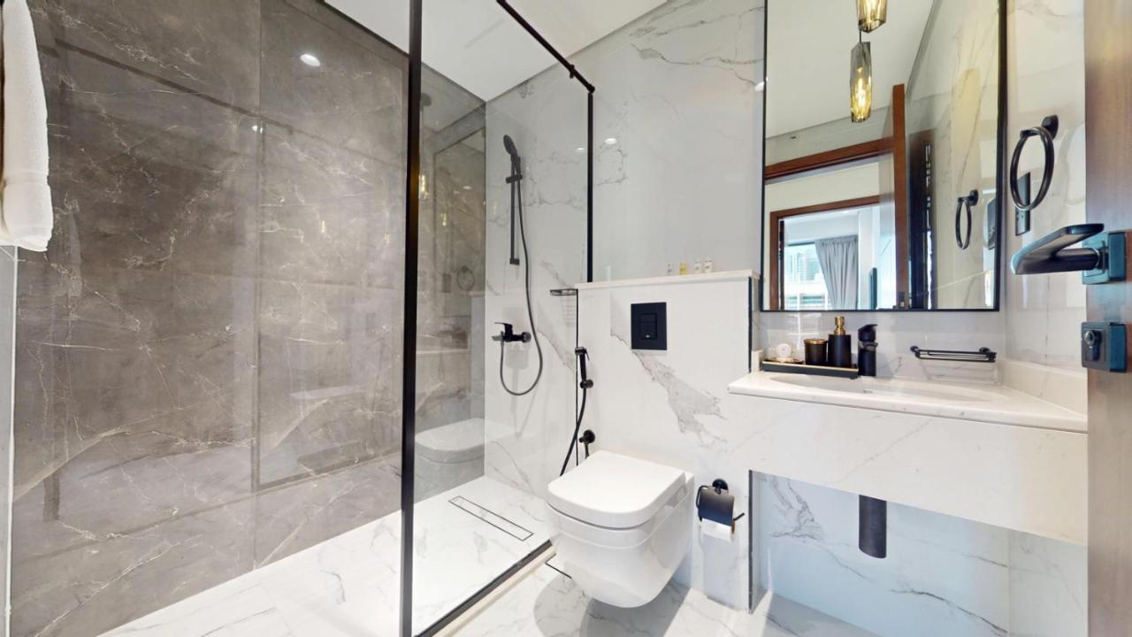 Vacationer Holiday Homes I Premium 2 Bedroom Apartment I Close to DIFC & WTC I Central Location - 3