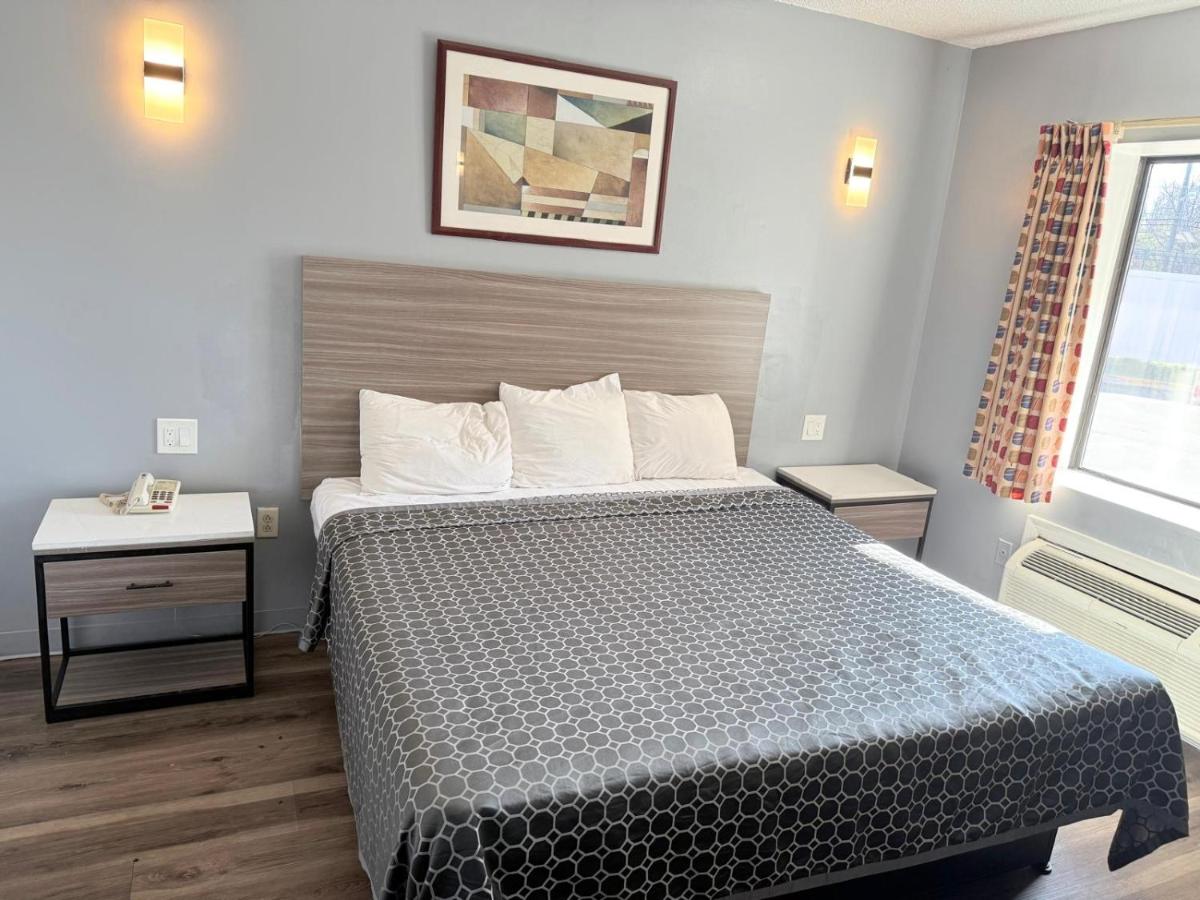 Express Inn — photo 23