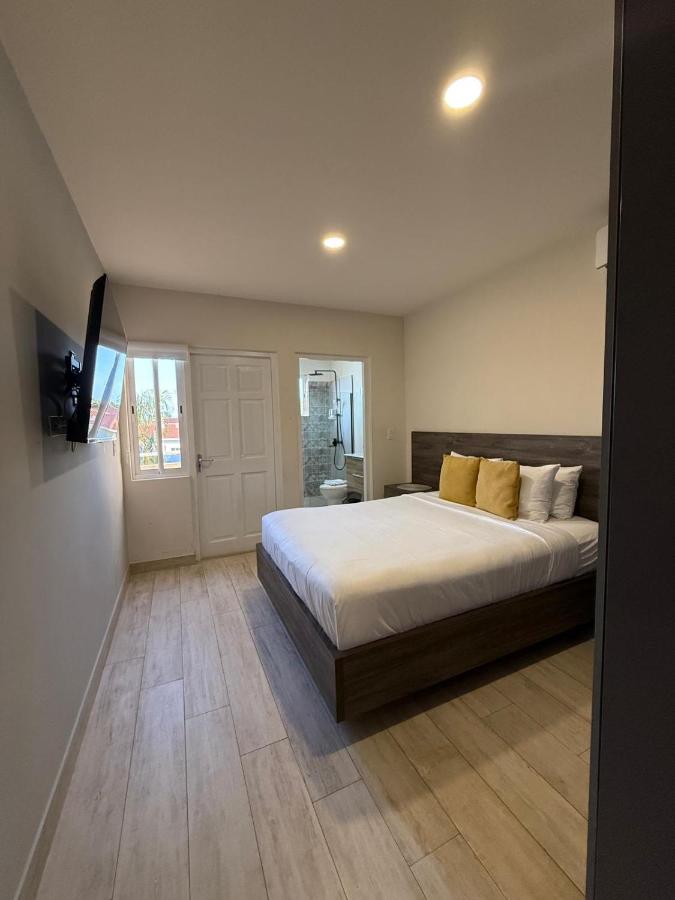 Luxury Townhouse 6 Minutes from Beach & Casino - 2