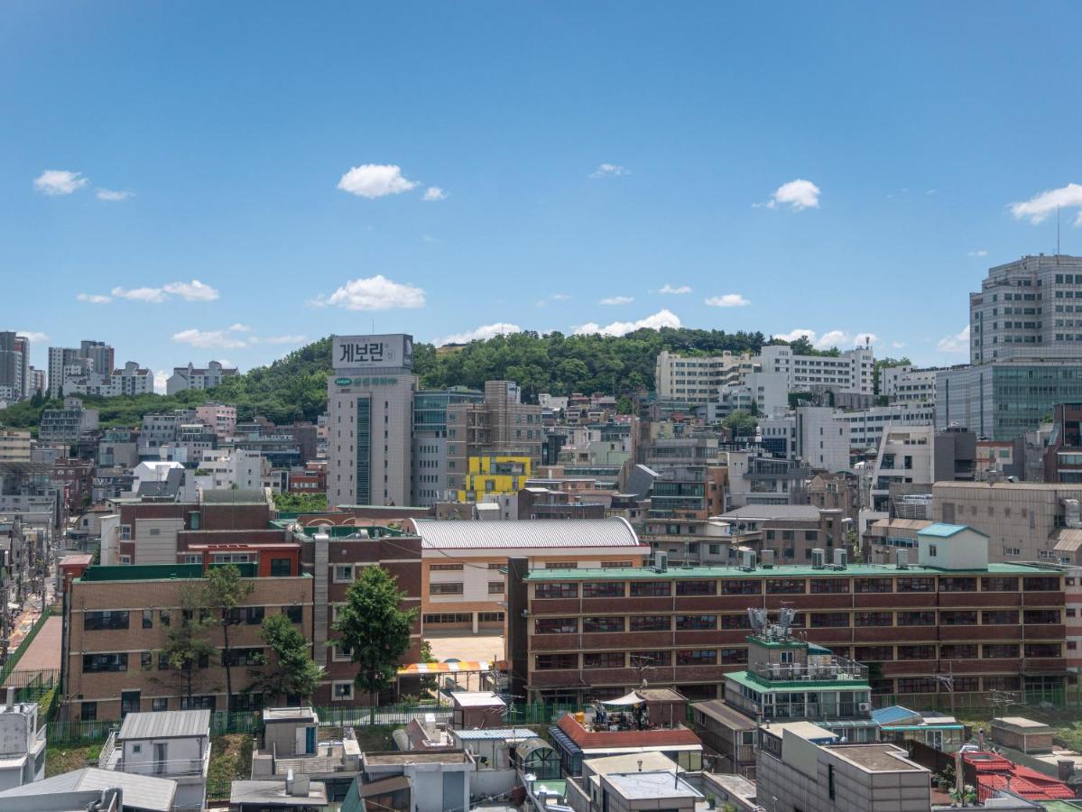 Hongdae Station Direct Access Stay - 4