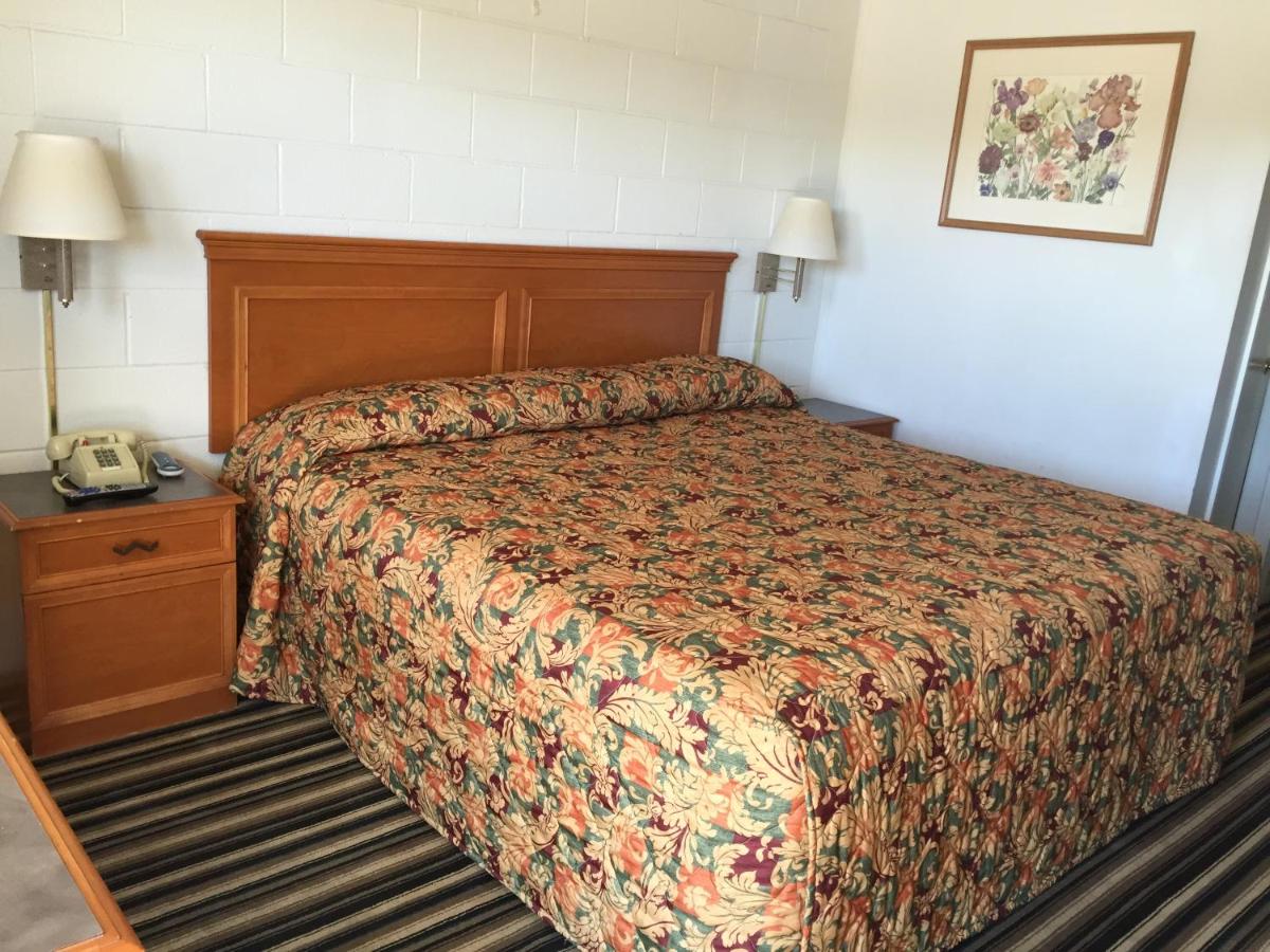 Executive Inn — photo 11
