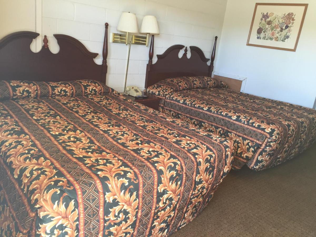 Executive Inn — photo 14