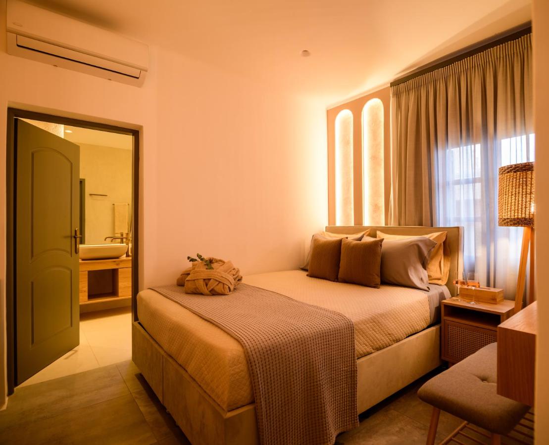 Themis Goddess Cave Suites - 2