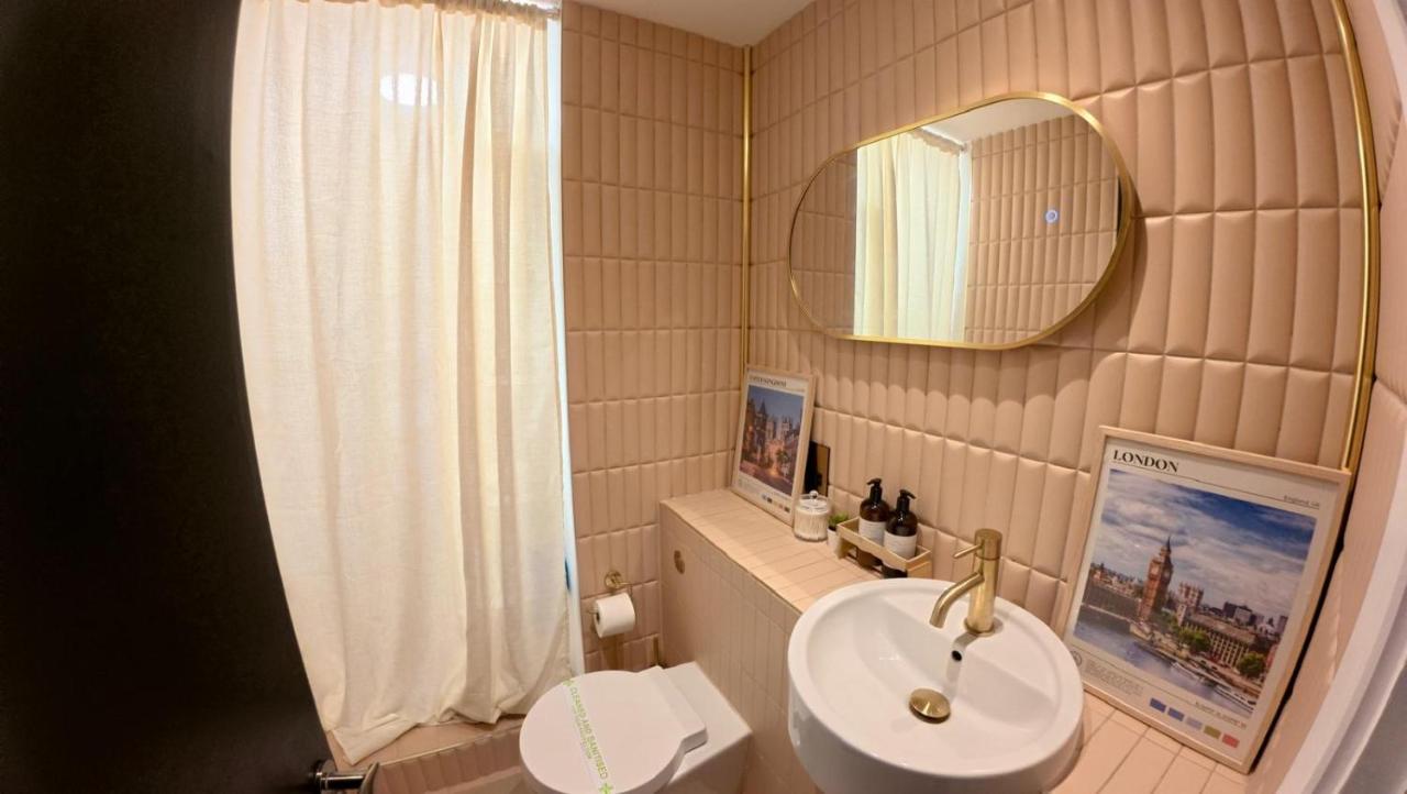 3-bed Charming Soho Penthouse 5min to Oxford Circus Sleep 6 - 3