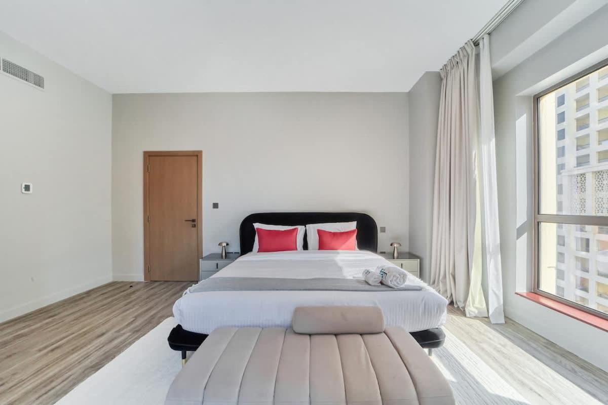 FAM Living - 1 Bedroom in Rimal 2 Dubai Marina - 2