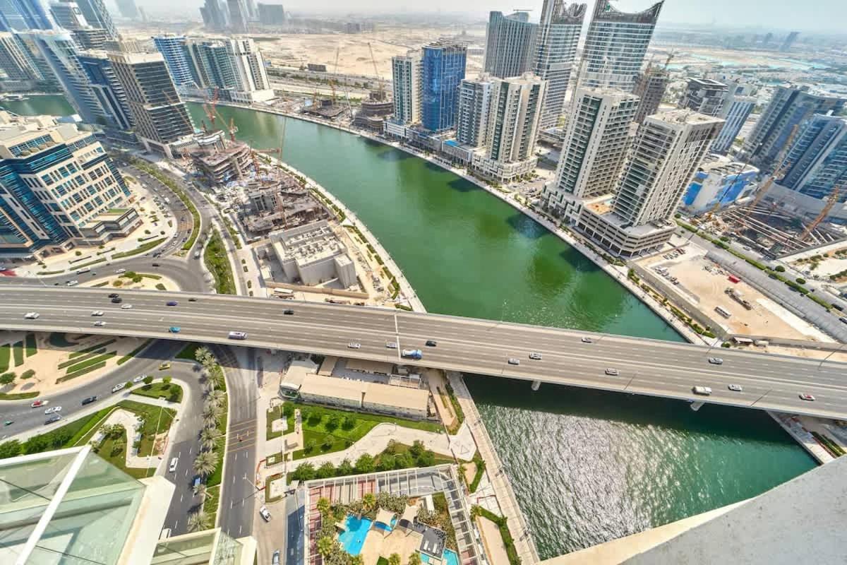 FAM Living - 1 Bedroom Canal View in DAMAC Maison Prive - 4