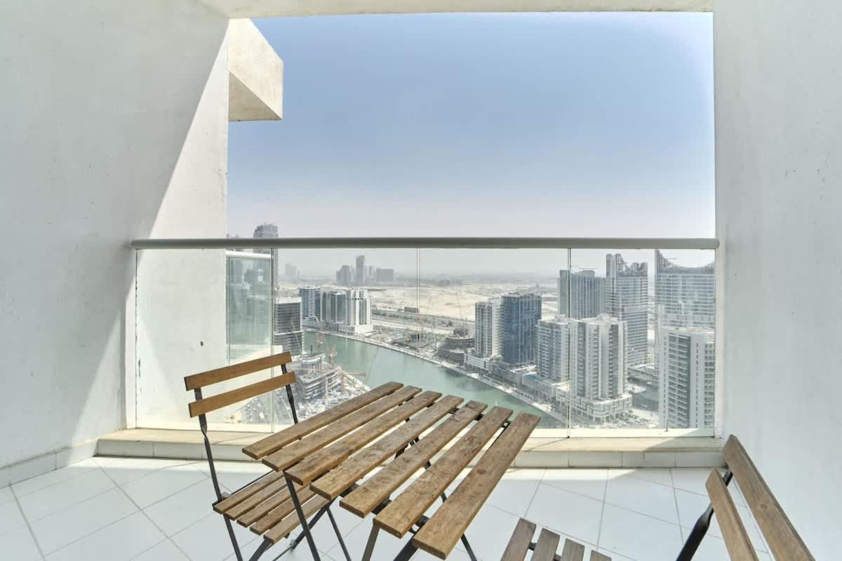 FAM Living - 1 Bedroom Canal View in DAMAC Maison Prive - 5