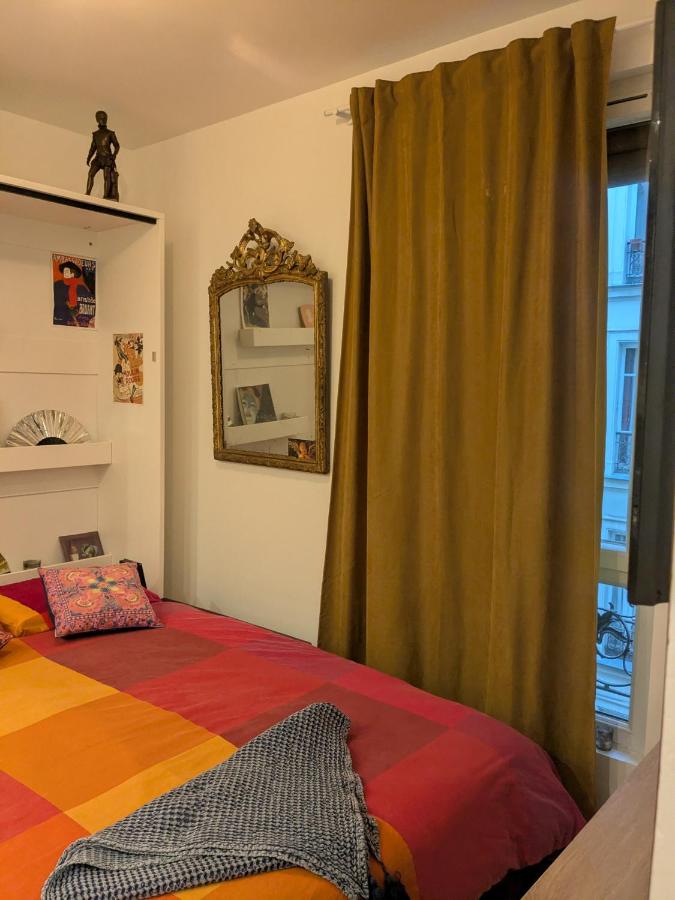 Cosy renovated little nest in historic MONTMARTRE - 2