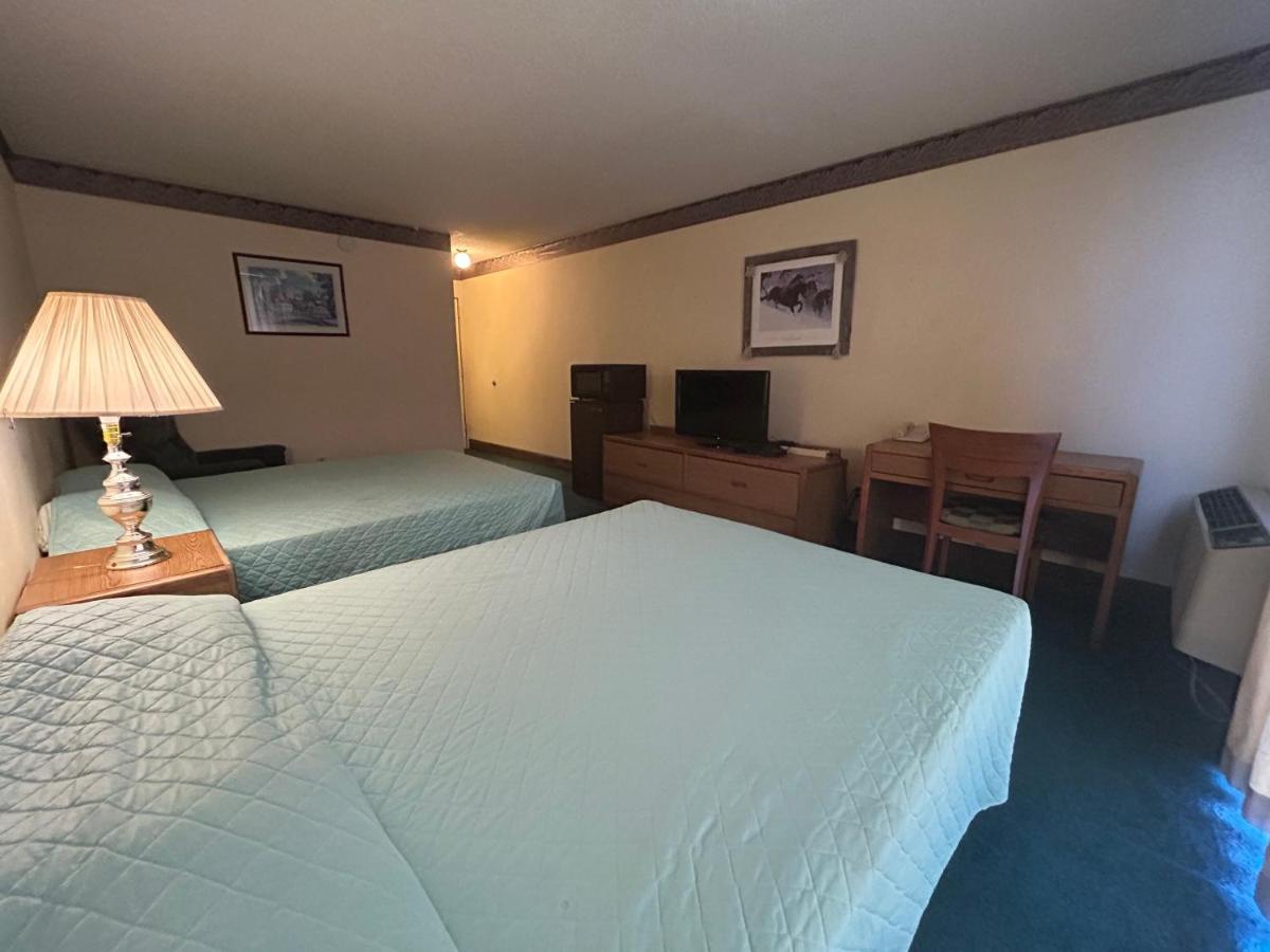 Candlelight Inn — photo 22