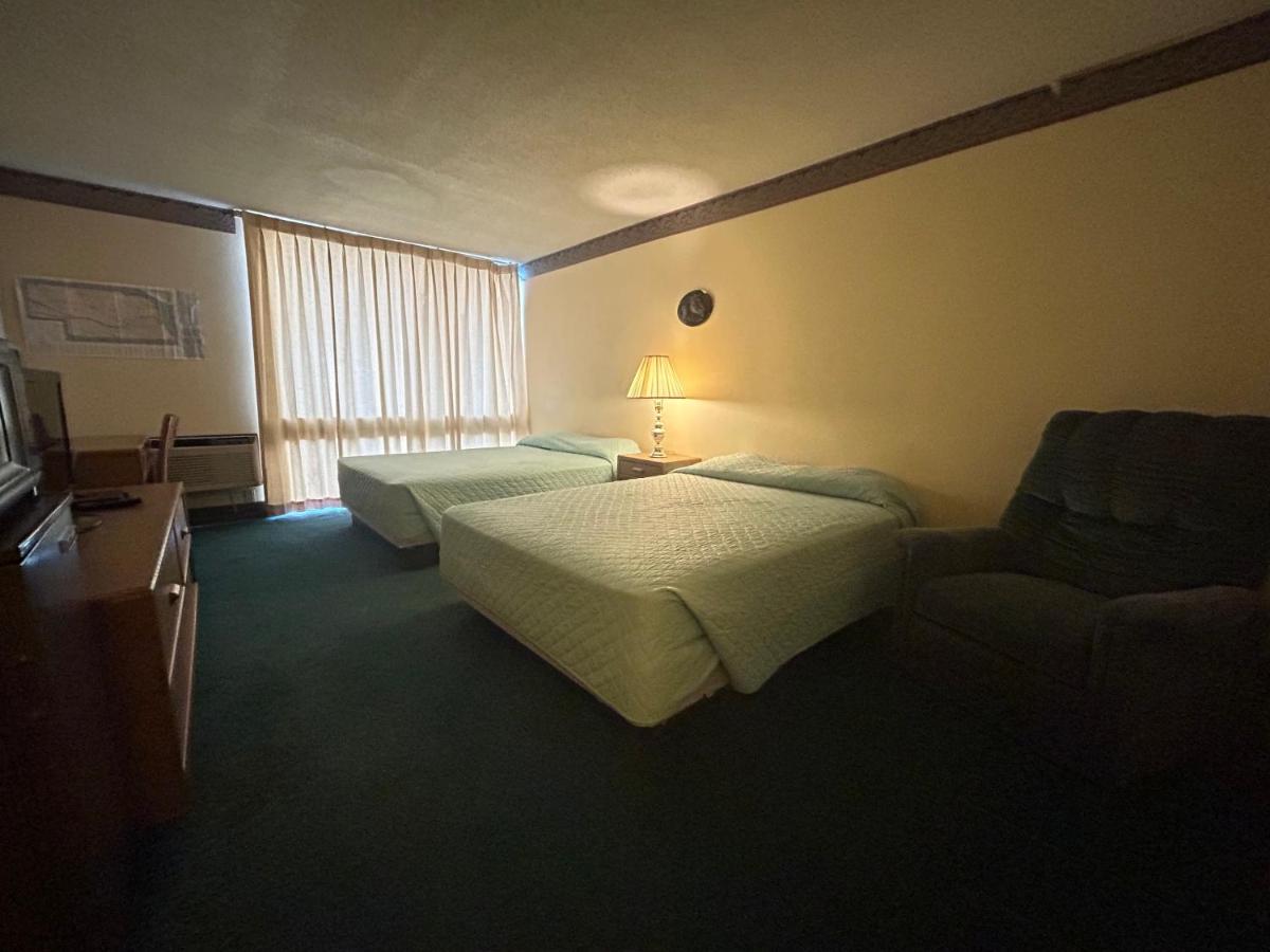 Candlelight Inn — photo 21