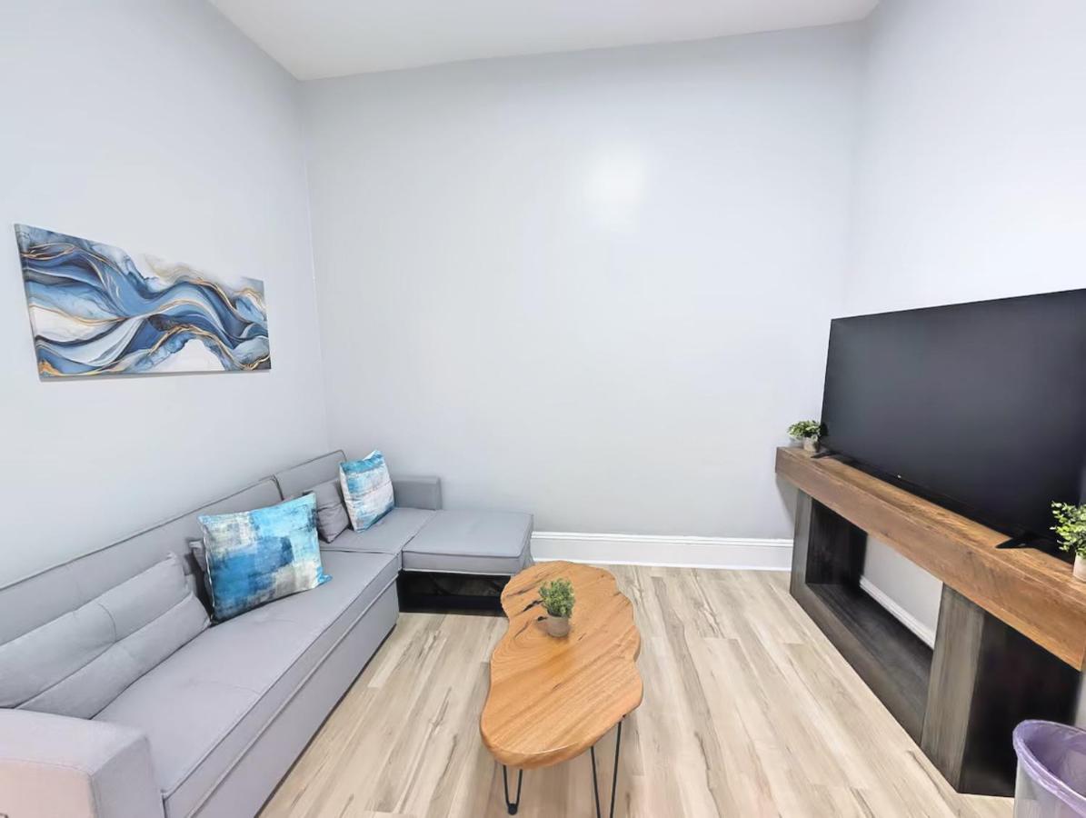 PATHside 1BR Quick Access to NYC - 2