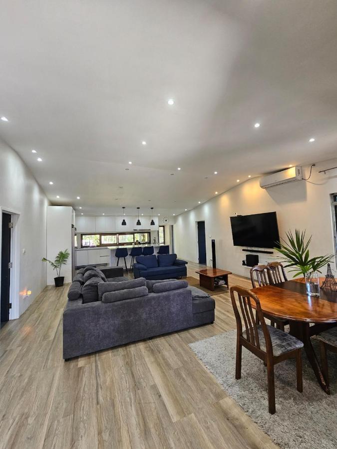 Luxury Executive 3BR Home Near Prime Business Area