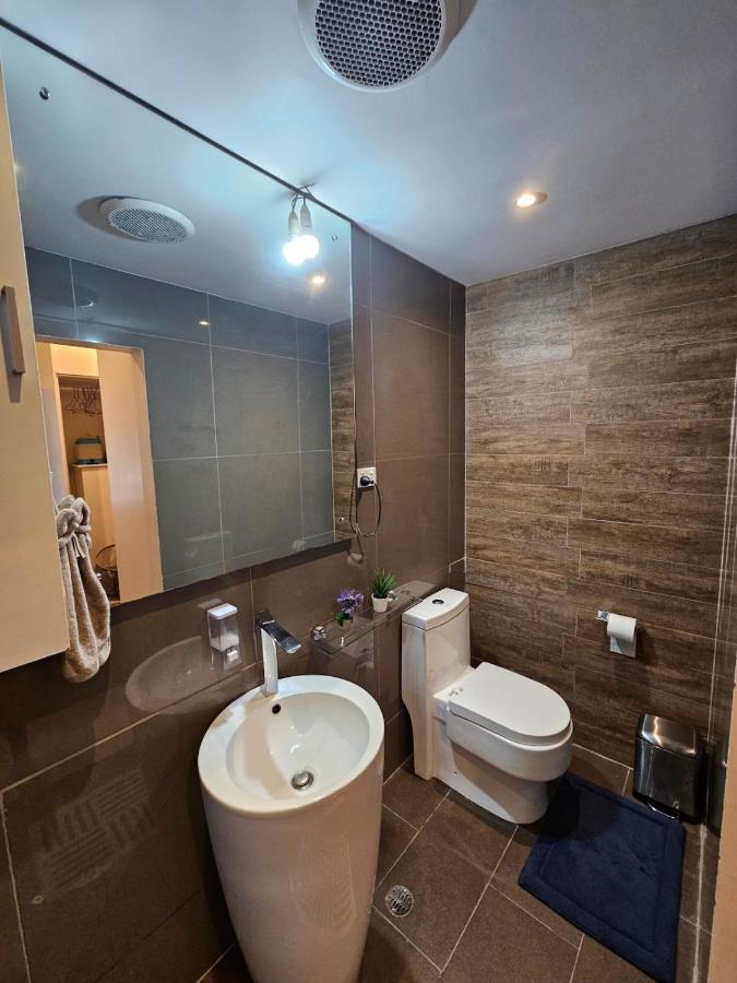 Luxury Executive 3BR Home Near Prime Business Area - 4