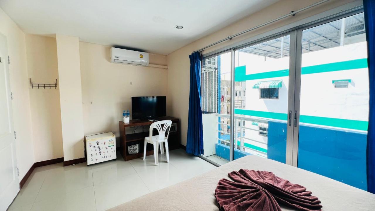 Lucky One Guesthouse - 4