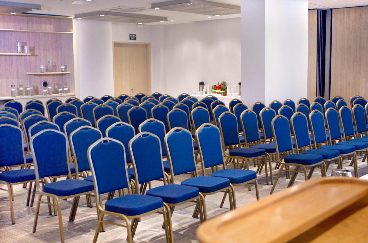 Mercure Santa Marta Emile photo