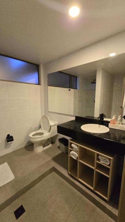 Hotel Confort 80 Zona Rosa By Hoteles Confort80 - 3