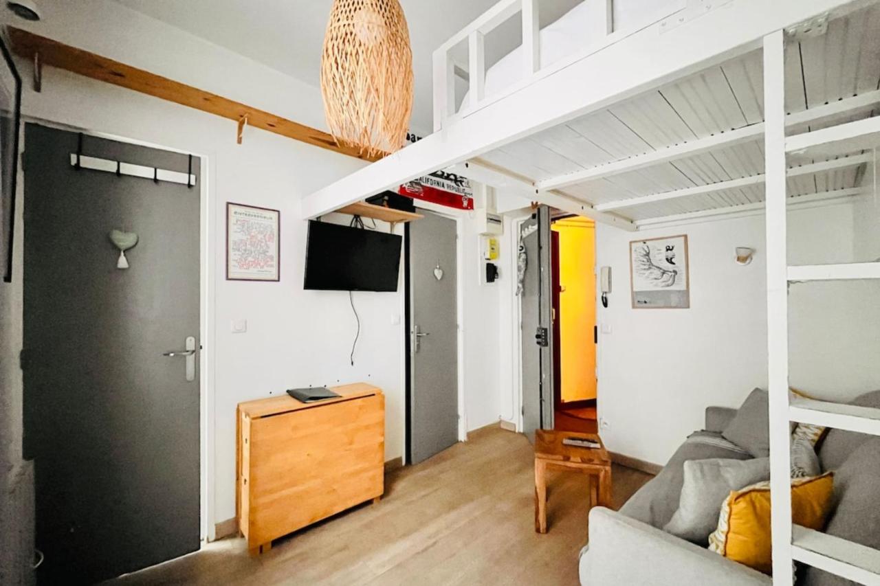 Opera 9th Cosy Studio with Mezzanine managed by Mey Agency - 4