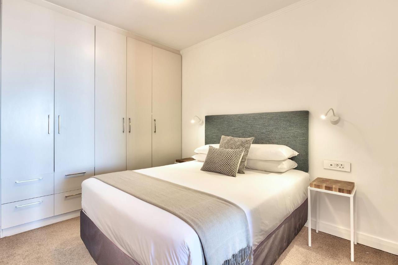 Camps Bay Luxury studio apartment - The Crystal - 4