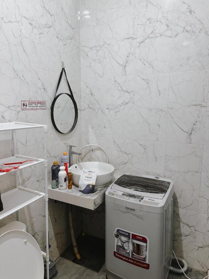 Room Close to Seminyak - Cozy & Strategic Stay - 2