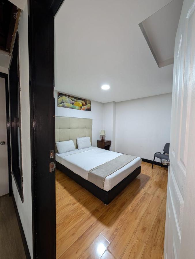 TOWER - Embajada Americana - 2