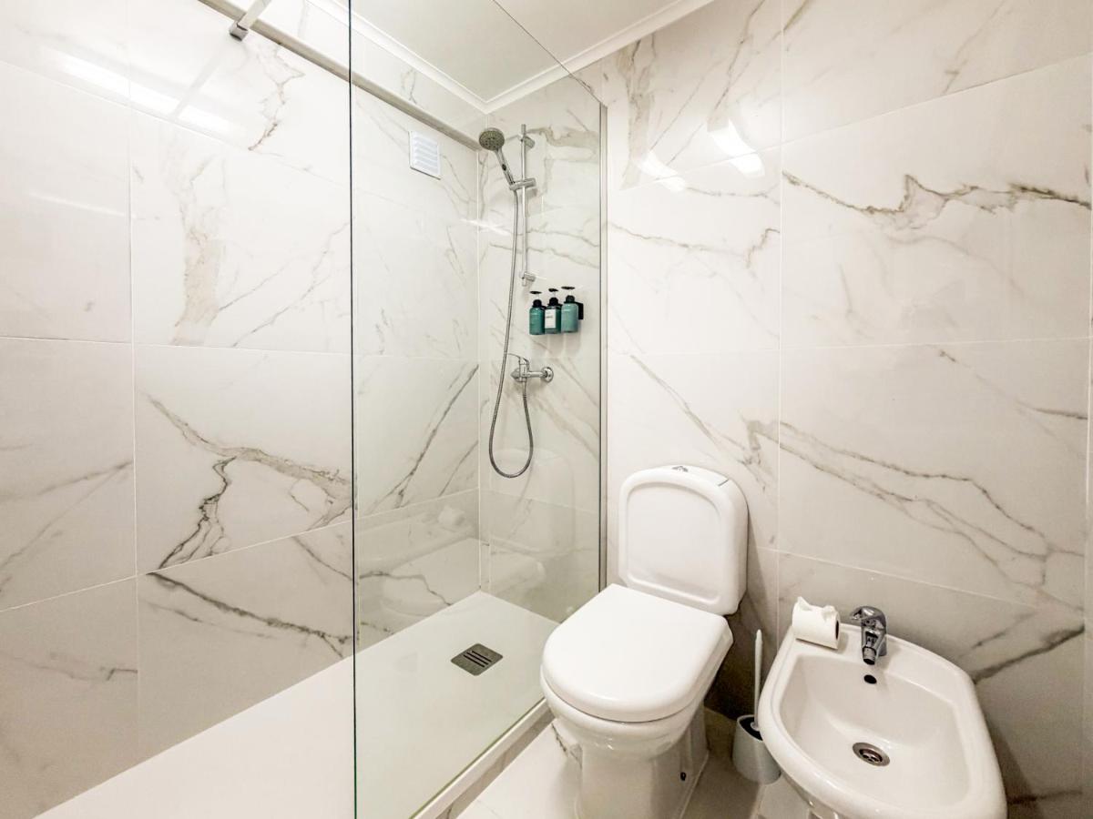 A Typical Alfama Home The Soul of Old Lisbon - 5