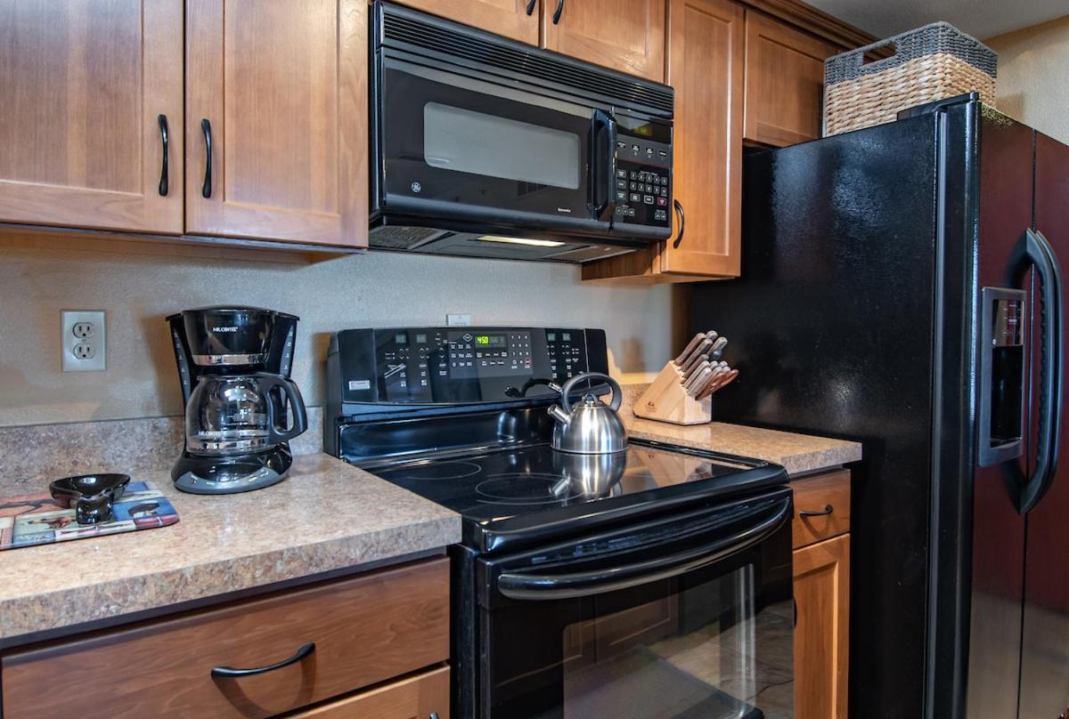 Lake Forest Condos by CRMR — photo 4