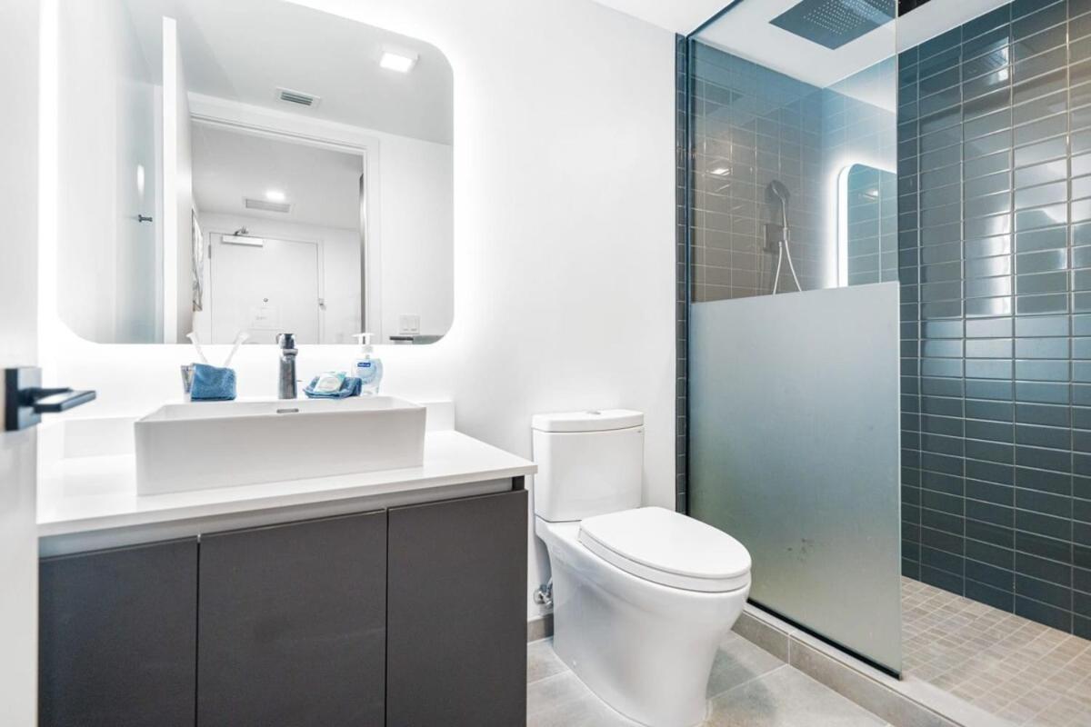 Skyline Studio Workspace & Rooftop Pool - 4