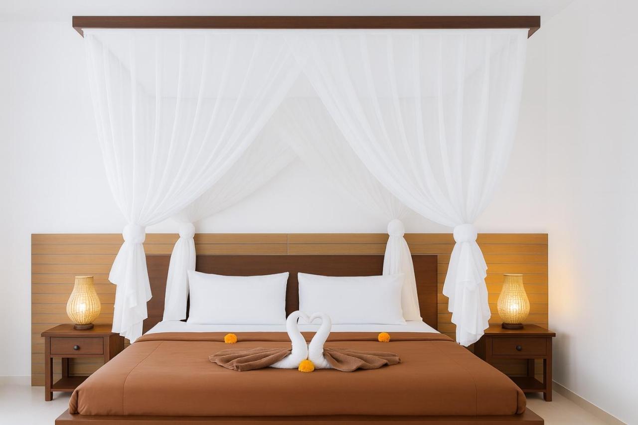 Jungle Hideaway Villas 4 - River Cafe - 2