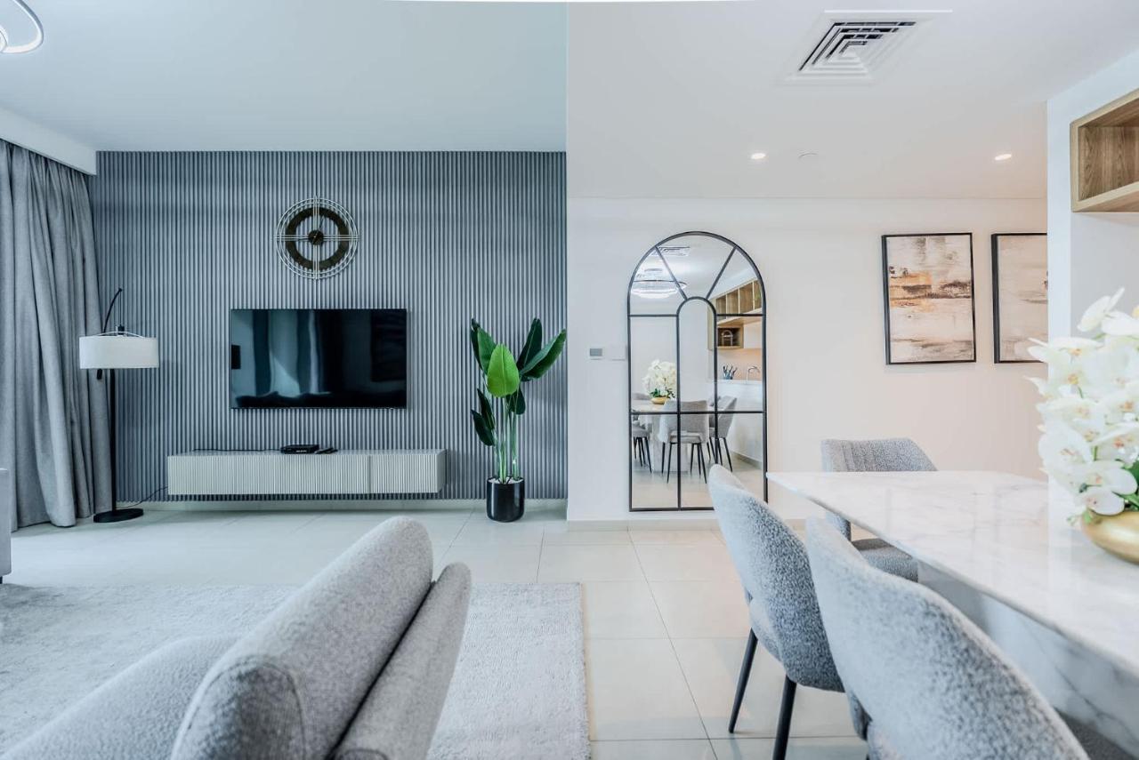 TRPS - Downtown Views II T2, Downtown Dubai - Modern 3BR Home, Maids Room, Full Burj Khalifa View - 4