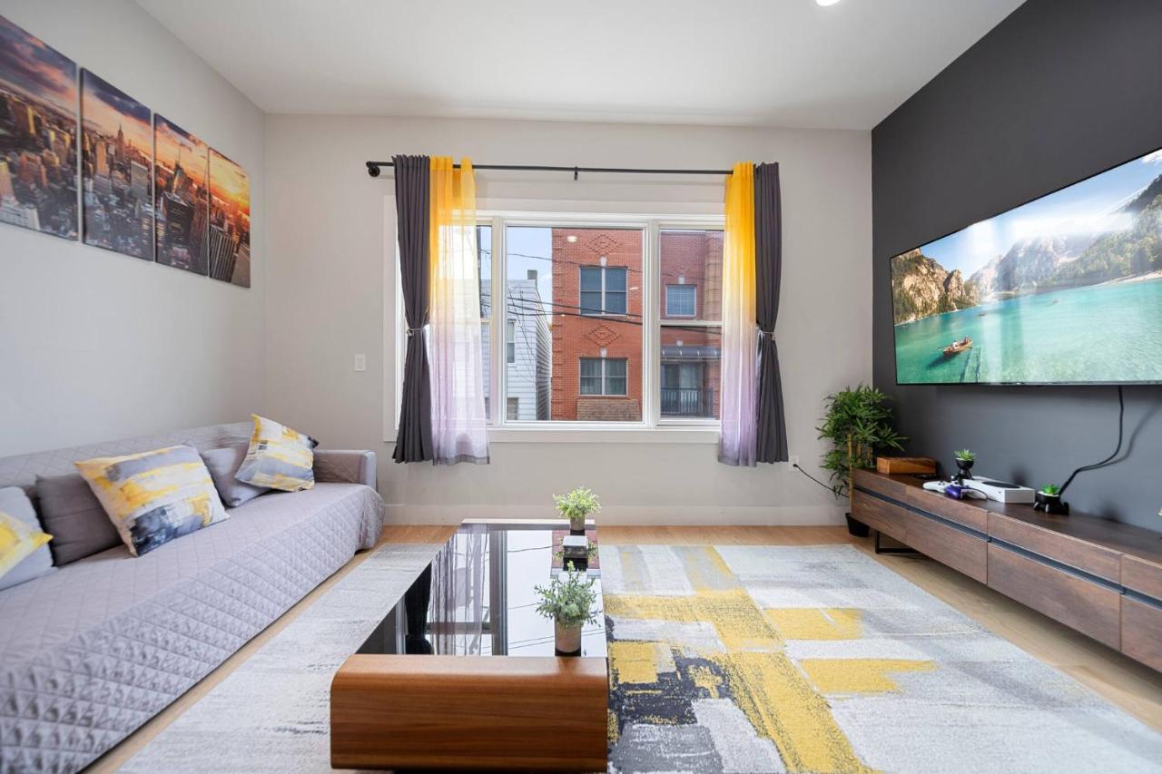Luxury 3BR Condo | Mins to Manhattan - 5