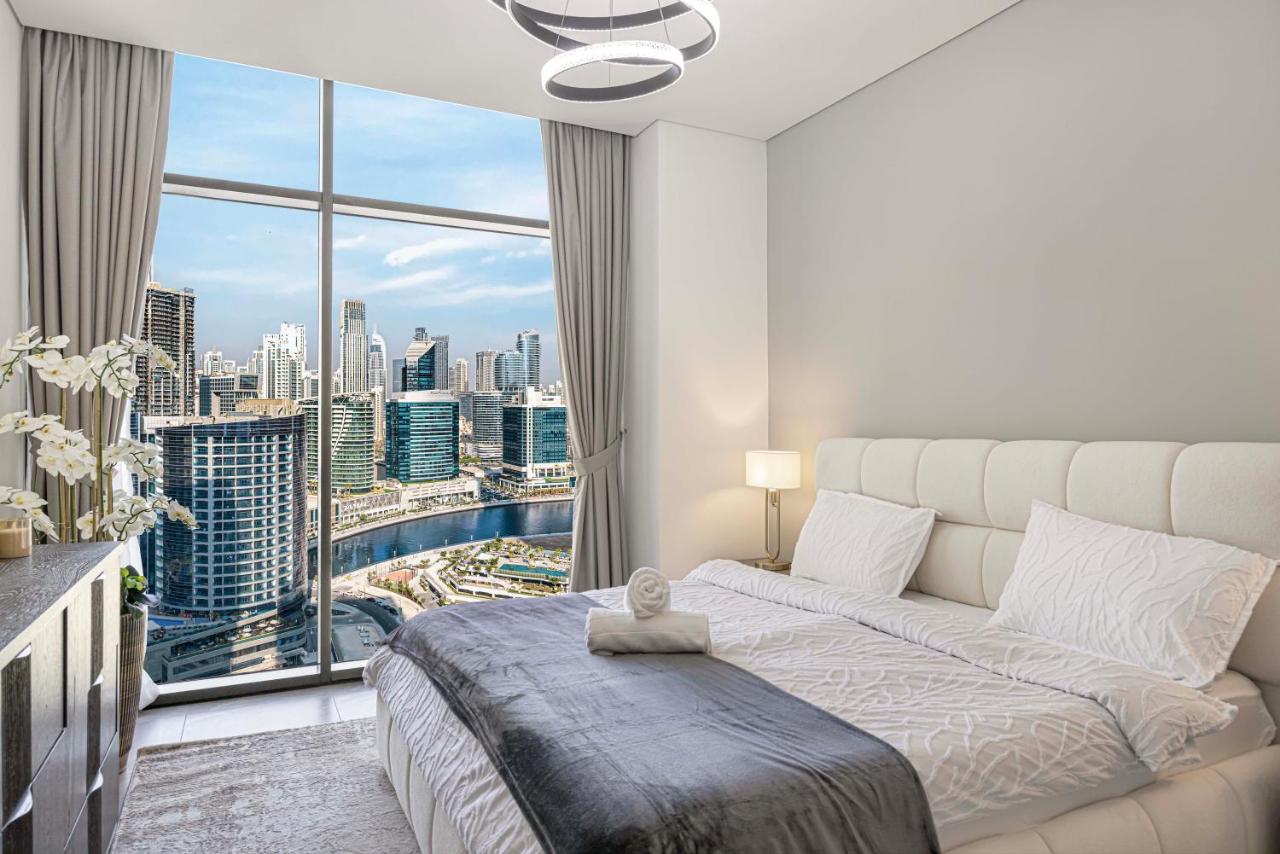 LUX 1 BDR apartment Downtown - Burj Khalifa view - 2
