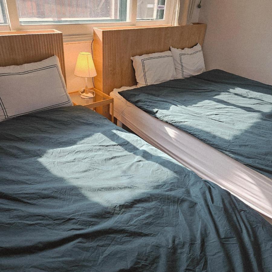 10-minutes from Seoul Station&Gyeongbokgung, 2 bed rooms, 1 workspace - 2