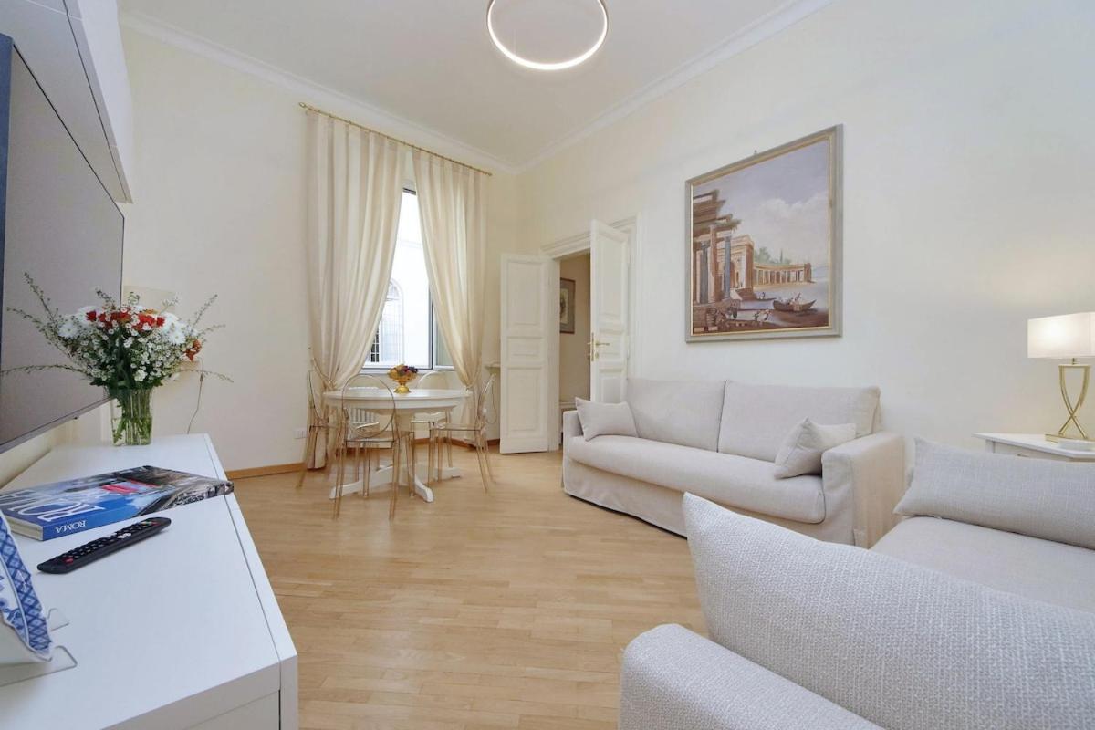 Castel Sant'Angelo Elegant Jacobus House - 5