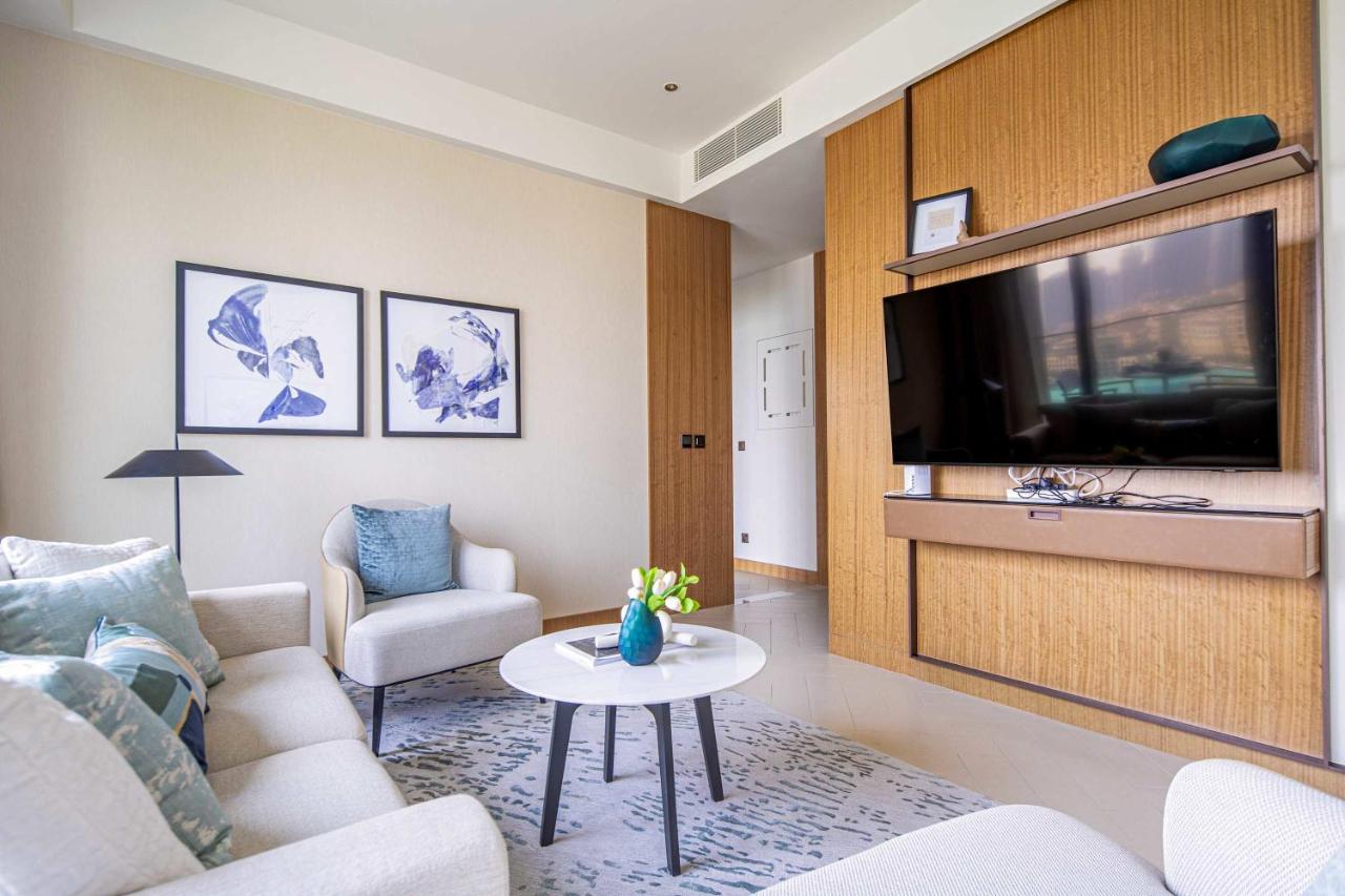 Frank Porter - Address Residences Dubai Opera Tower 1 - 5