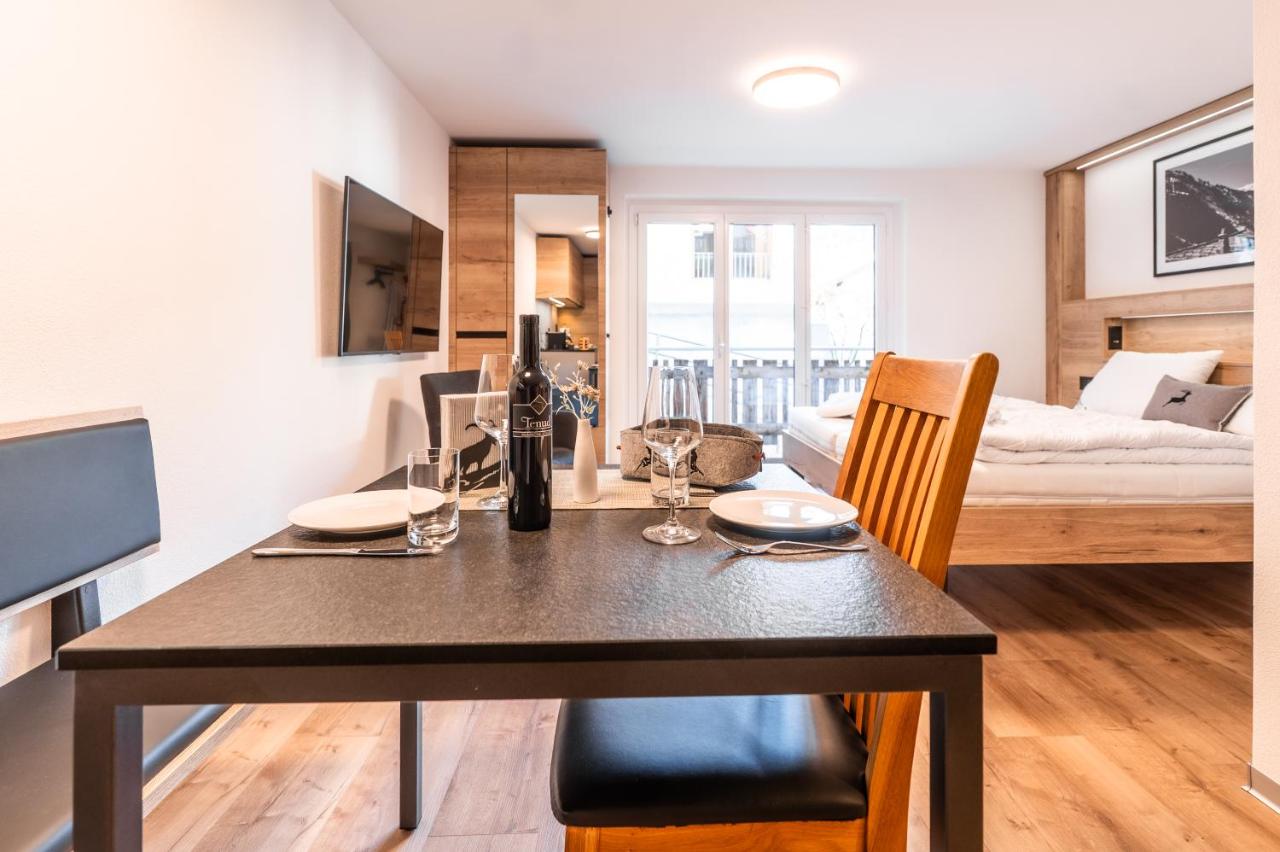 Studio Enzian - Matterhorn Sicht bei der Bergbahn Inspiringplaceszermatt - 5