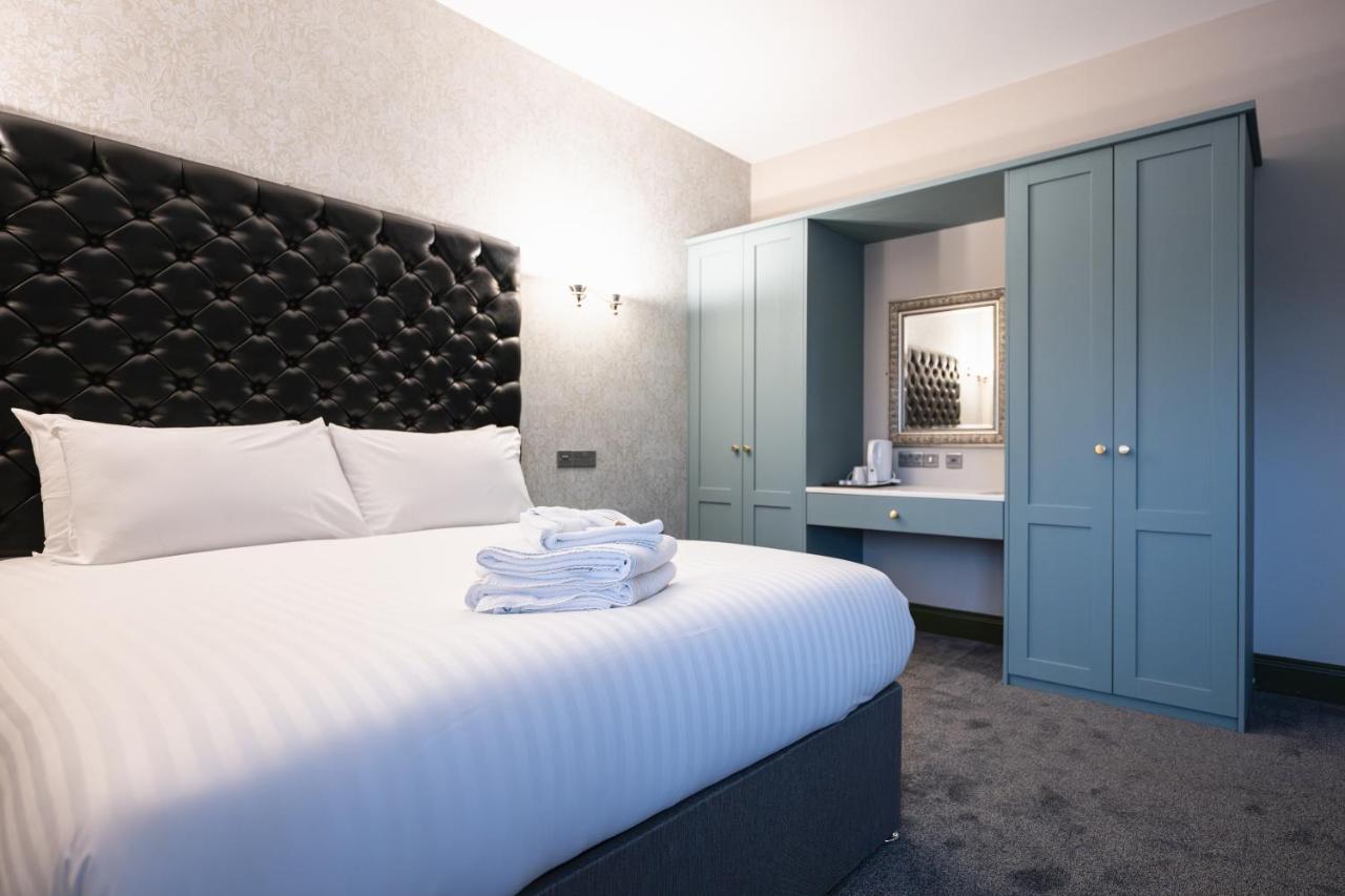 King Suite with Juliette Balcony