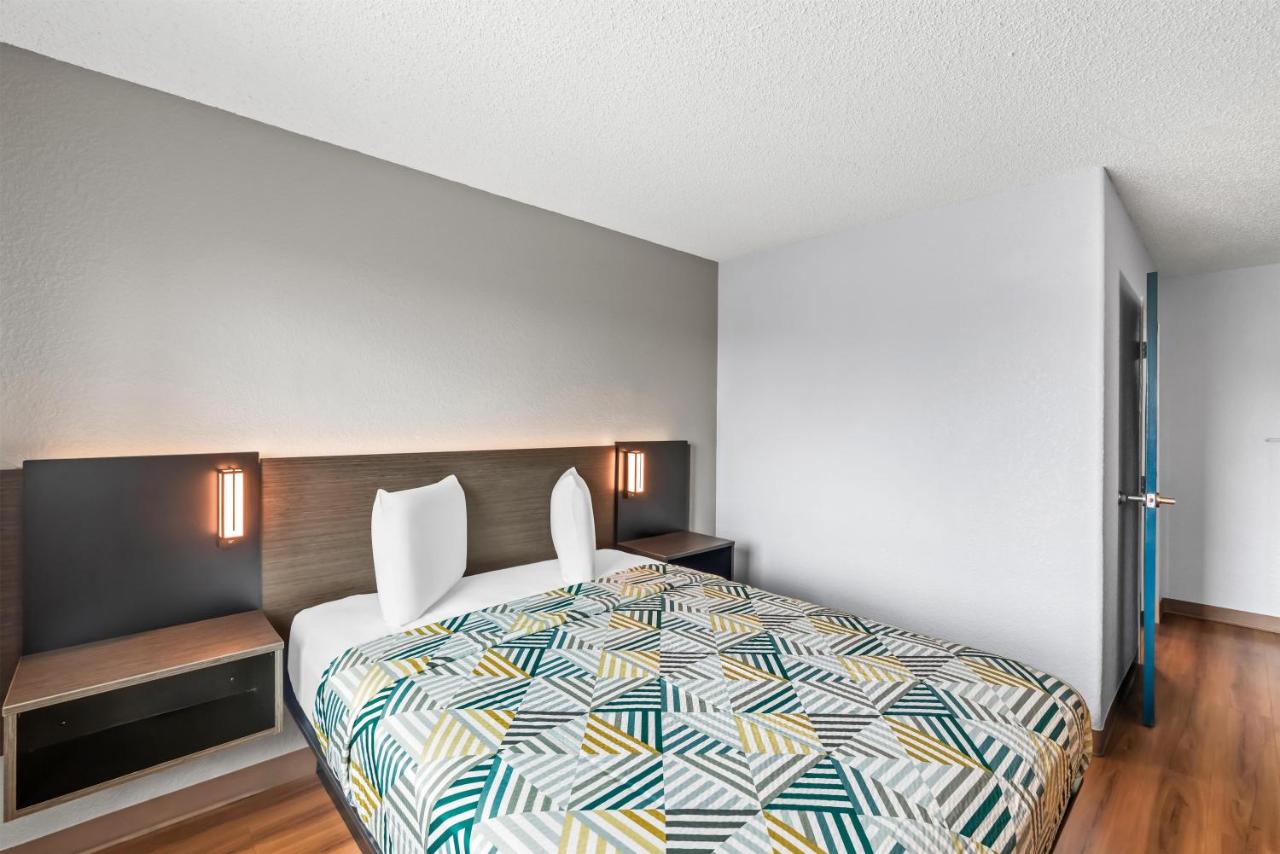 Liberty 6 Motel — photo 8