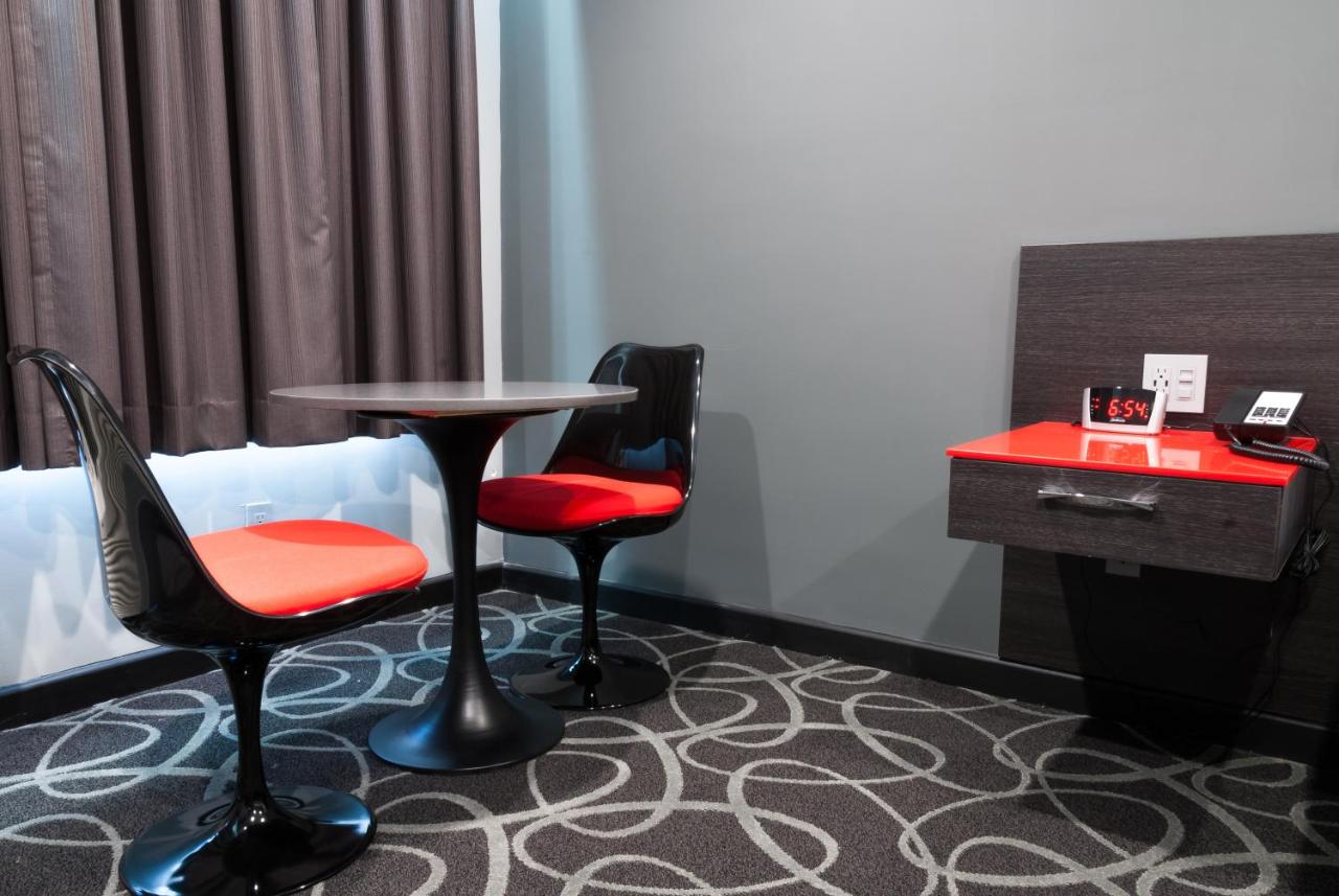 Astro Pasadena Hotel — photo 11
