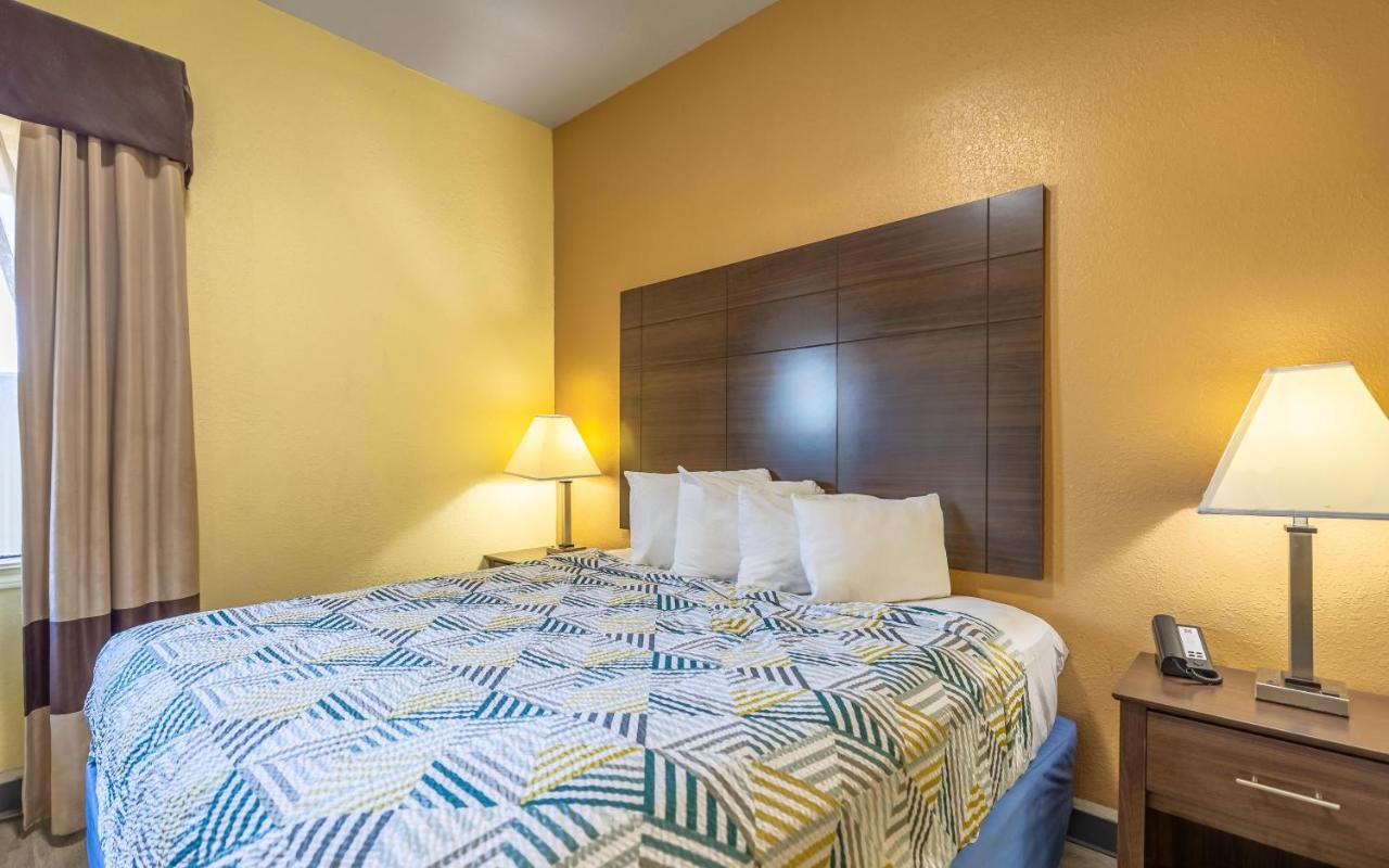 Spencer Motel & Apartments — photo 17