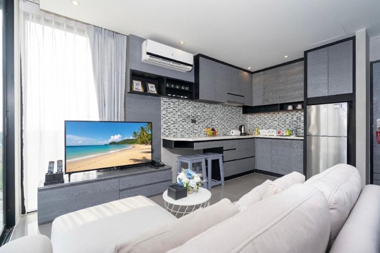 1BR Mountain View Condo Citygate P708 - 2