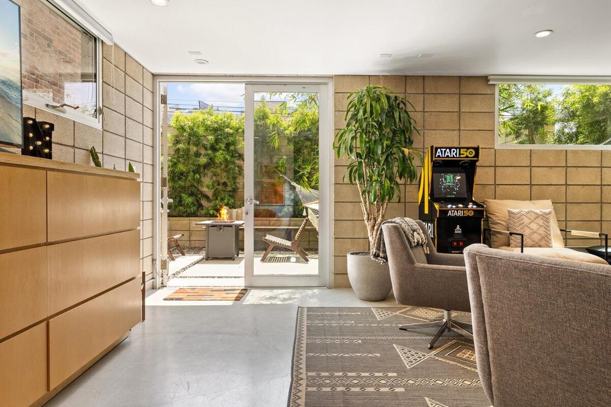 Hip Venice 5BR 4BA Home w Rooftop and Steps to the Beach - 5