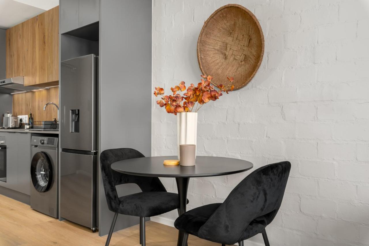 Sunbird Apartments - 5