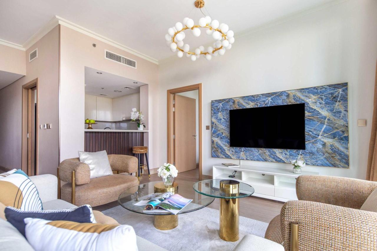 Frank Porter - Burj Vista Tower 2 - 2