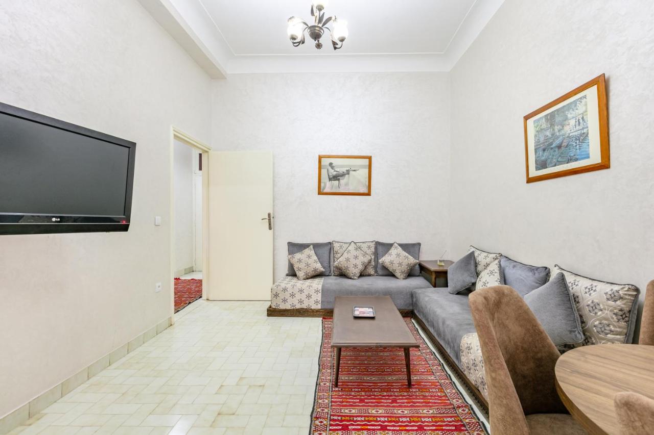 Cozy Nest balcony and bright - 4