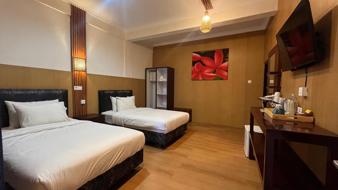 City Garden Bali Dwipa Hotel, Kuta - 2