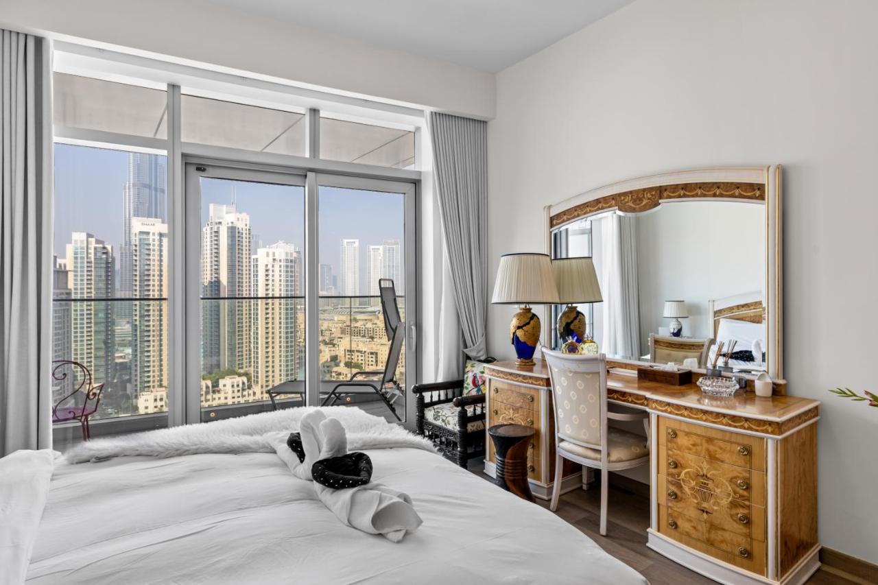 Elegant 3 BR plus Maids Infinity Pool Burj View - 2