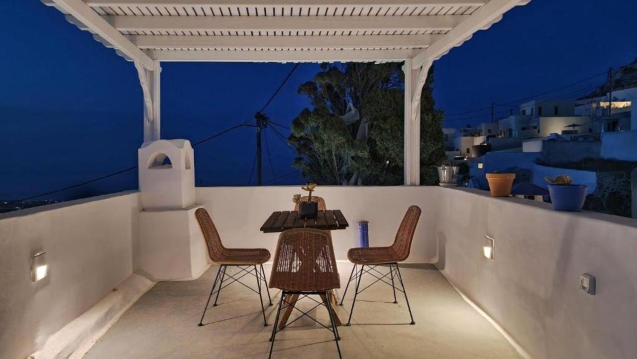 Karpimo North - Boutique Suite with Sunset View & Private Jacuzzi - 2